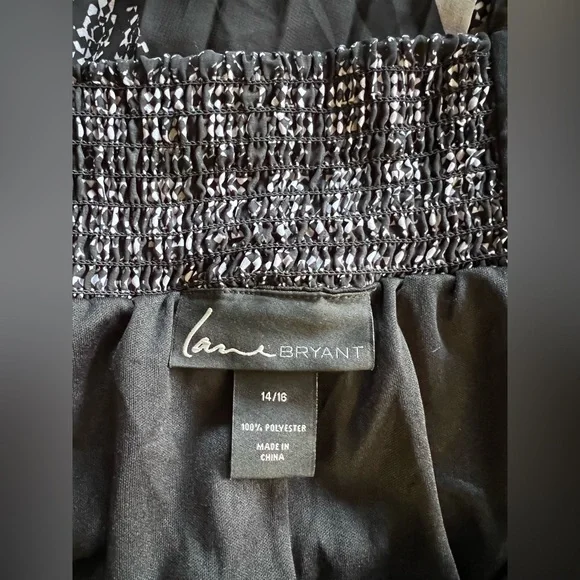 LANE BRYANT Pleated Flowy Maxi Dress Geometric Colorful Sz 14/16 Lined Chevron - Picture 4 of 8